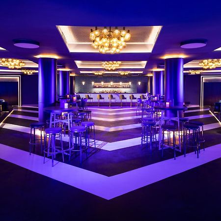 Kings' Valley Medical & Spa Hotel Kazanlak Exterior photo The interior of the nightclub