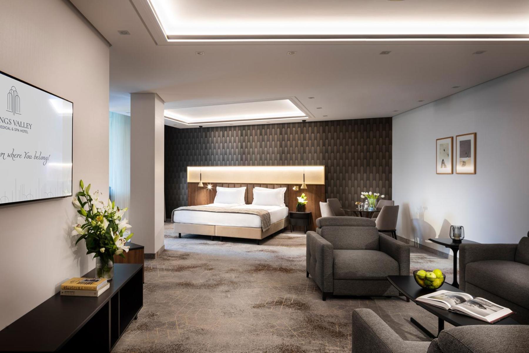 Kings' Valley Medical & Spa Hotel Kazanlak Exterior photo A suite at the Conrad Hong Kong